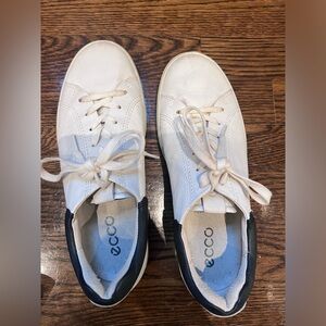 Ecco Sneakers-size 7.5